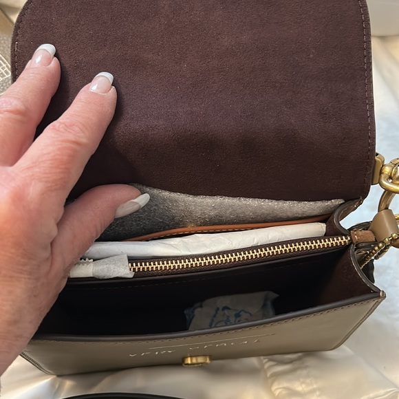 Coach X Jean-Michel Basquiat Beat 18 shoulder bag and zip pouch - Picture 5 of 6